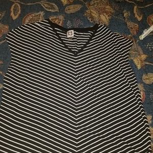 Black and white Anne Klien shirt